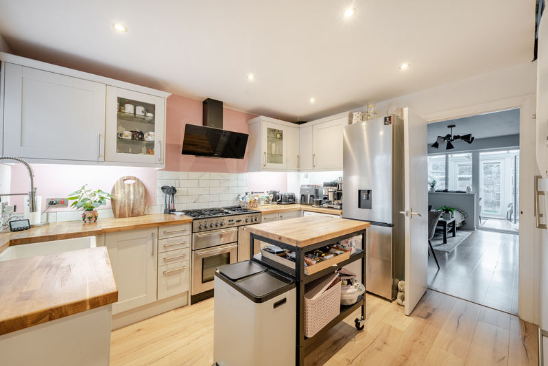 Kitchen- click for photo gallery